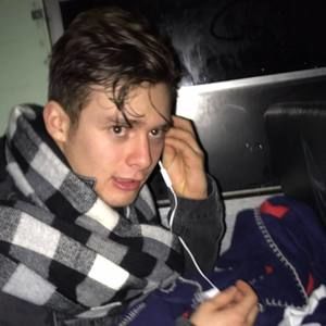 Meet your Posher, Aaron